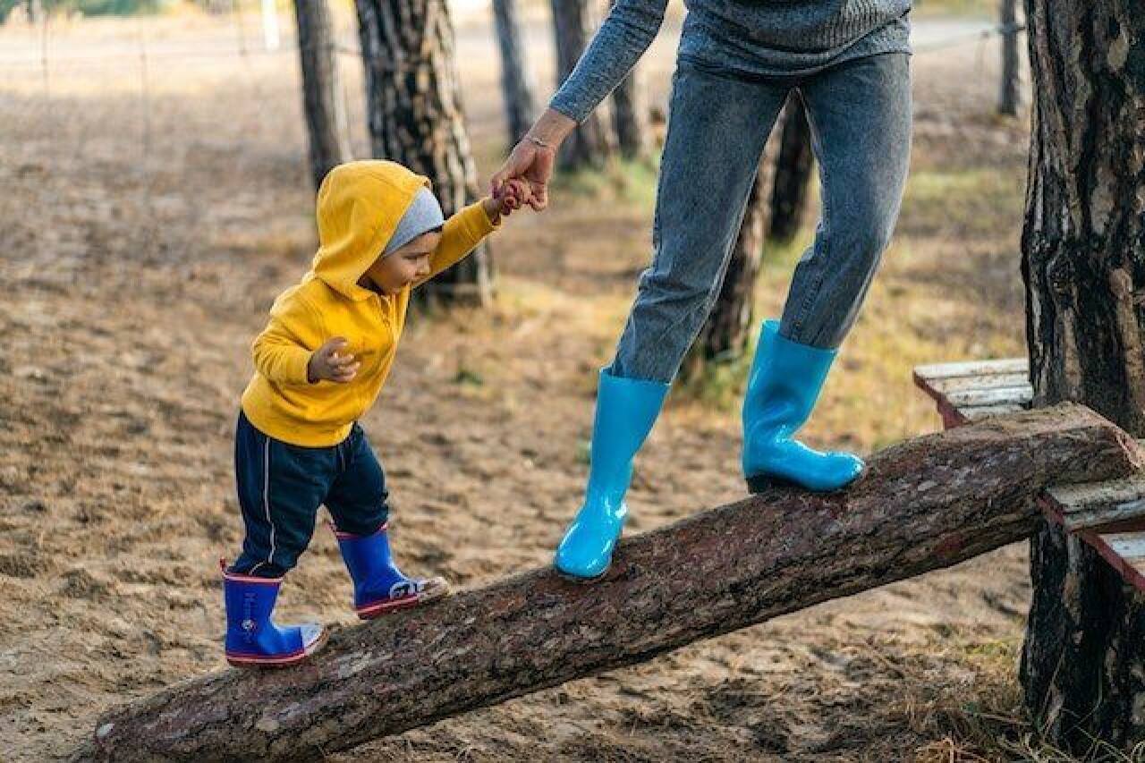 Förskolepedagogen tipsar: Så blir du förskolans populäraste förälder.